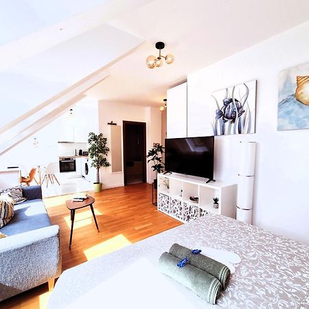 Bucharest Central Ee Apartment Esterno foto